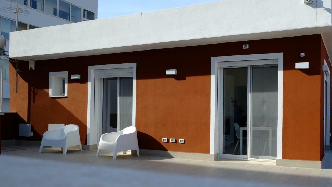 מלון קליארי Quarantacinque Ospitalita מראה חיצוני תמונה